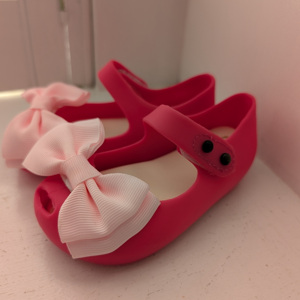 Mini Melissa Hot Pink Bow Shoes